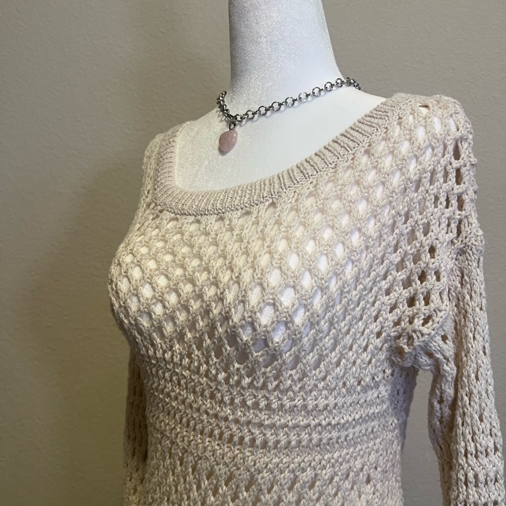 American Eagle Outfitters Cream Off-the-Shoulder Sweater 🎀
